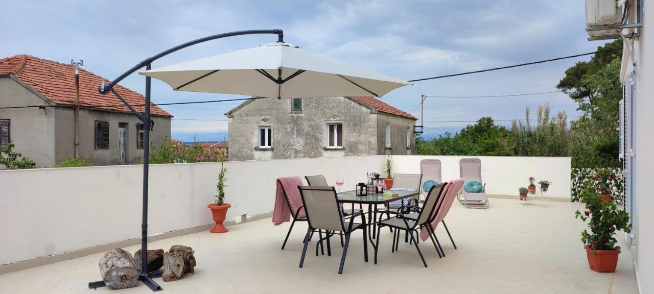Apartments Villa Mihaela Banj Exterior photo